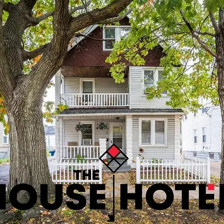 The House Hotels- Lark #3